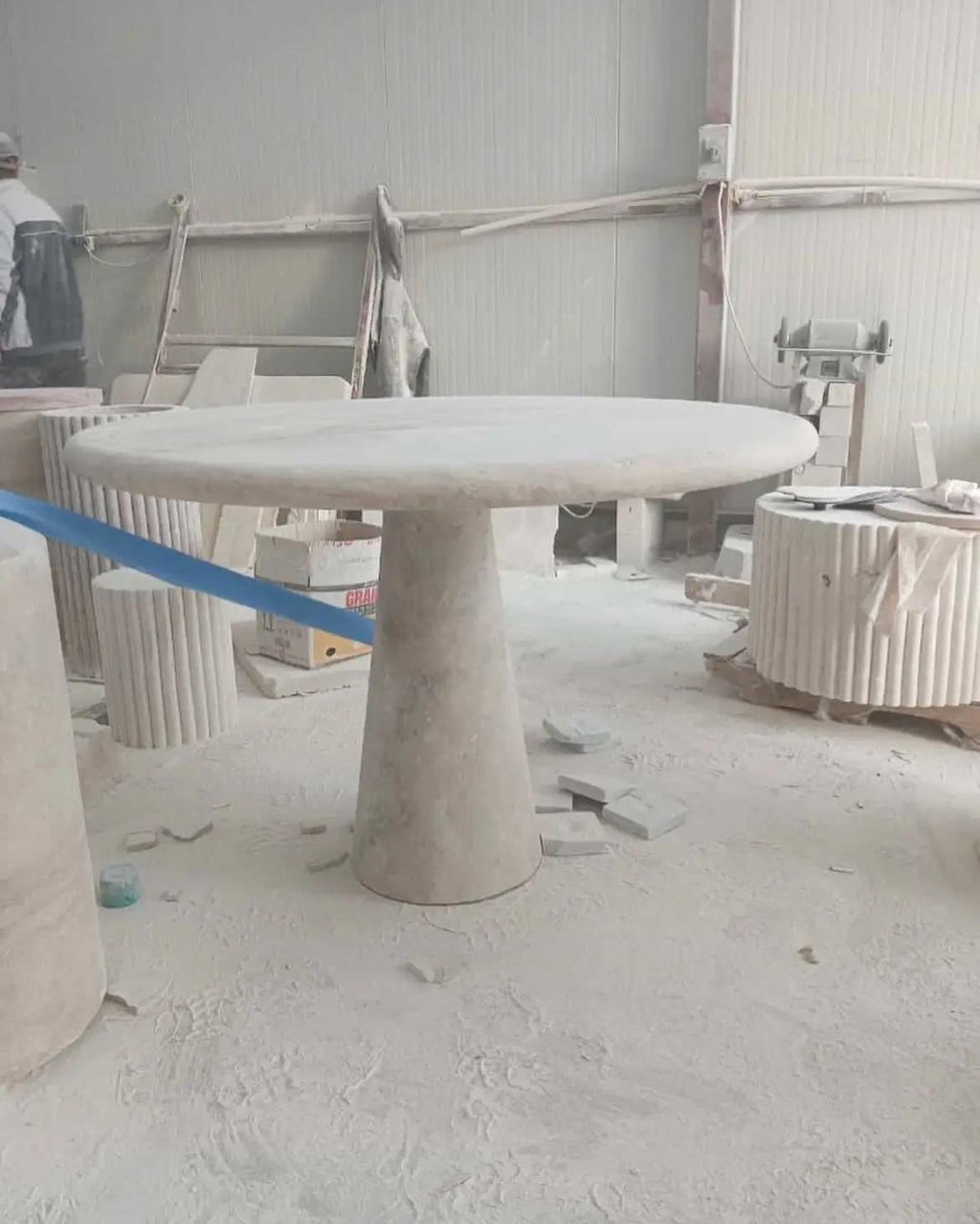 https://a.1stdibscdn.com/minimalist-travertine-round-center-table-marble-living-room-coctail-table-for-sale-picture-4/f_91932/f_430929021736497588172/travertine_coffee_table_center_table_1_2__master.jpg