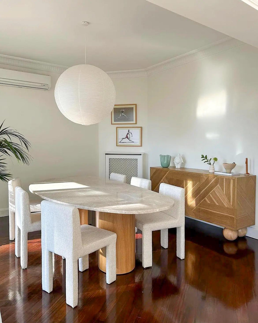 https://a.1stdibscdn.com/bohemian-travertine-dining-table-with-wooden-legs-boho-style-living-room-table-for-sale-picture-4/f_91932/f_430810221736415415871/travertine_coffee_table_center_table_2_master.jpg