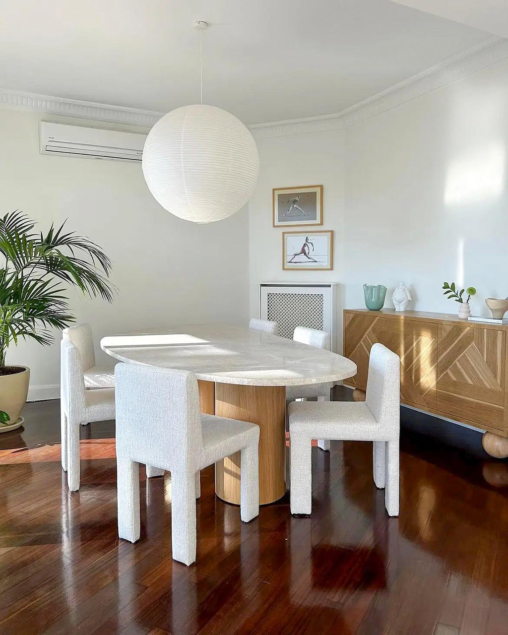https://a.1stdibscdn.com/bohemian-travertine-dining-table-with-wooden-legs-boho-style-living-room-table-for-sale-picture-2/f_91932/f_430810221736415408137/travertine_coffee_table_center_table_3_master.jpg