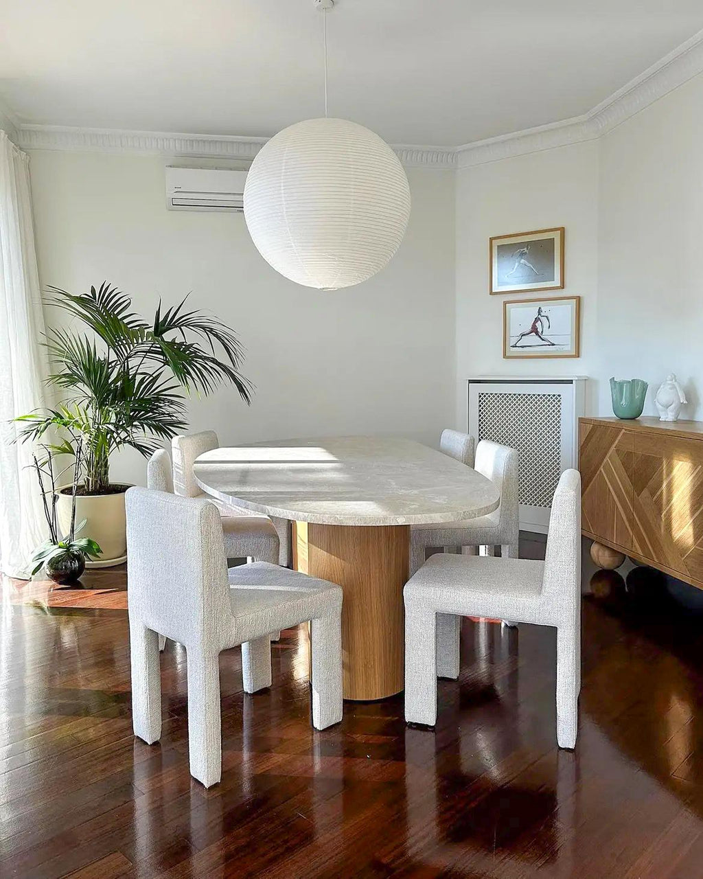https://a.1stdibscdn.com/bohemian-travertine-dining-table-with-wooden-legs-boho-style-living-room-table-for-sale-picture-3/f_91932/f_430810221736415424781/travertine_coffee_table_center_table_4_master.jpg