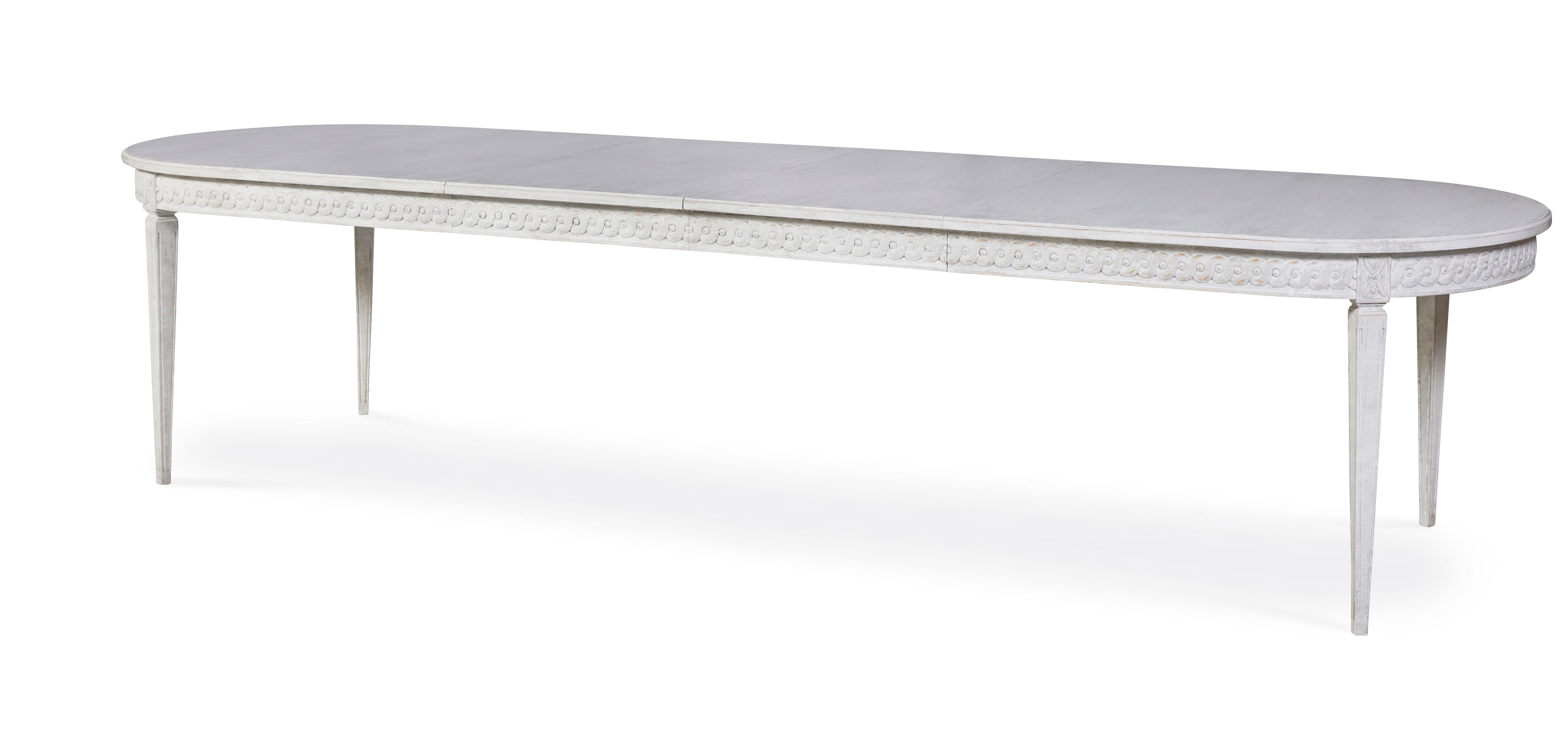 https://a.1stdibscdn.com/lutetia-swedish-dining-table-swedish-rubbed-white-for-sale-picture-3/f_8879/f_483646021768586328787/tsa_303_v1_silo_fm2024_hires_master.jpg