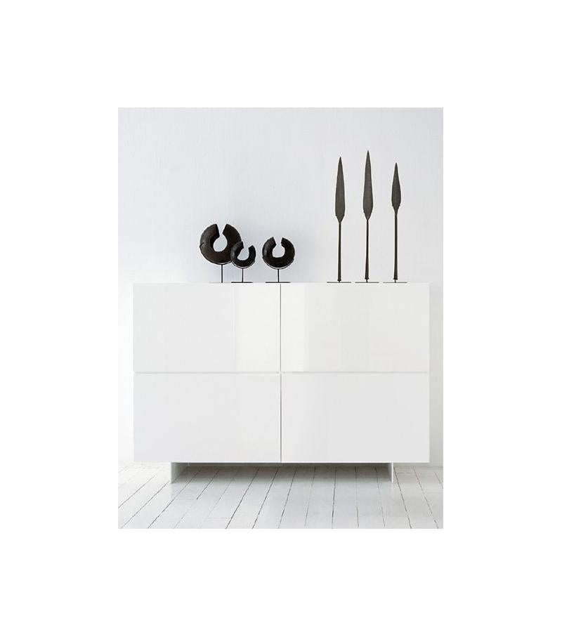 https://a.1stdibscdn.com/uni-low-cabinet-by-piero-lissoni-for-cappellini-for-sale-picture-5/f_16392/f_479201021772731104885/uni_cappellini_mobile_contenitore_2_1__master.jpg