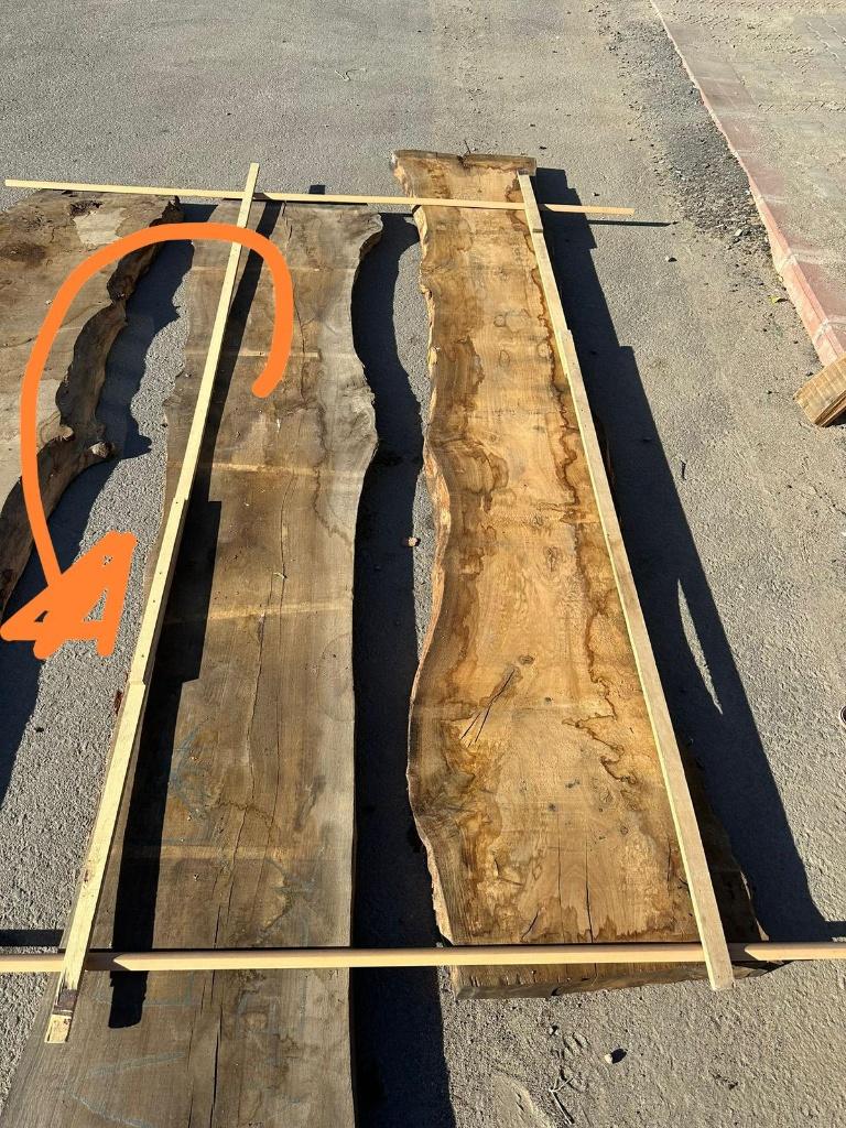 https://a.1stdibscdn.com/clear-transparent-glass-river-table-custom-river-wood-dining-table-for-sale-picture-8/f_91932/f_495714821775630771028/unnamed_4__master.jpg