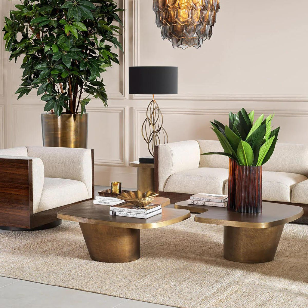 https://a.1stdibscdn.com/set-of-2-coffee-tables-vintage-brass-finish-timeless-character-for-sale-picture-2/f_15302/f_460333821753589659626/unnamed_master.jpg