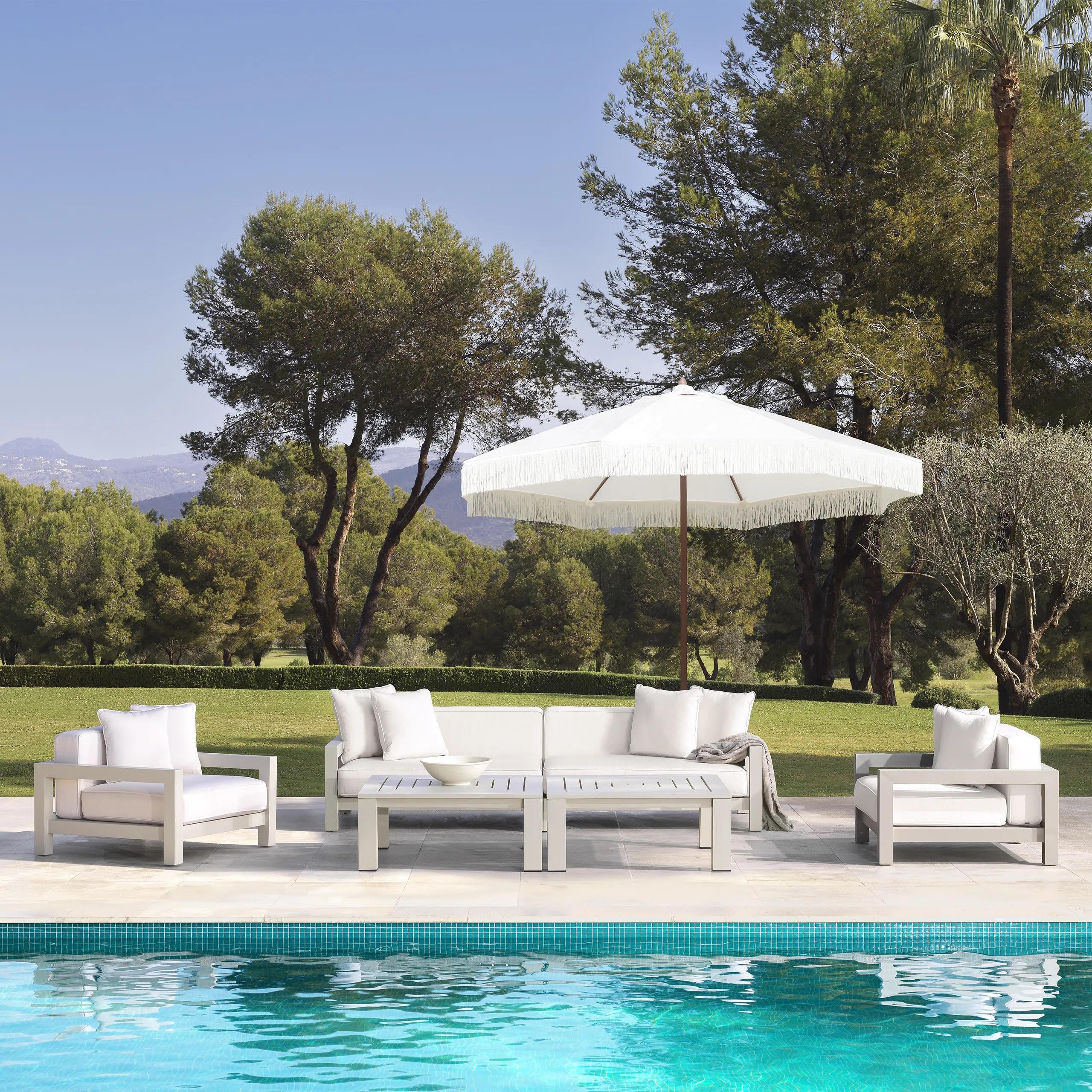 https://a.1stdibscdn.com/pair-of-outdoor-chairs-sand-finish-sunbrella-canvas-aluminum-frame-for-sale-picture-3/f_15302/f_460653021753810490496/unnamed_master.jpg
