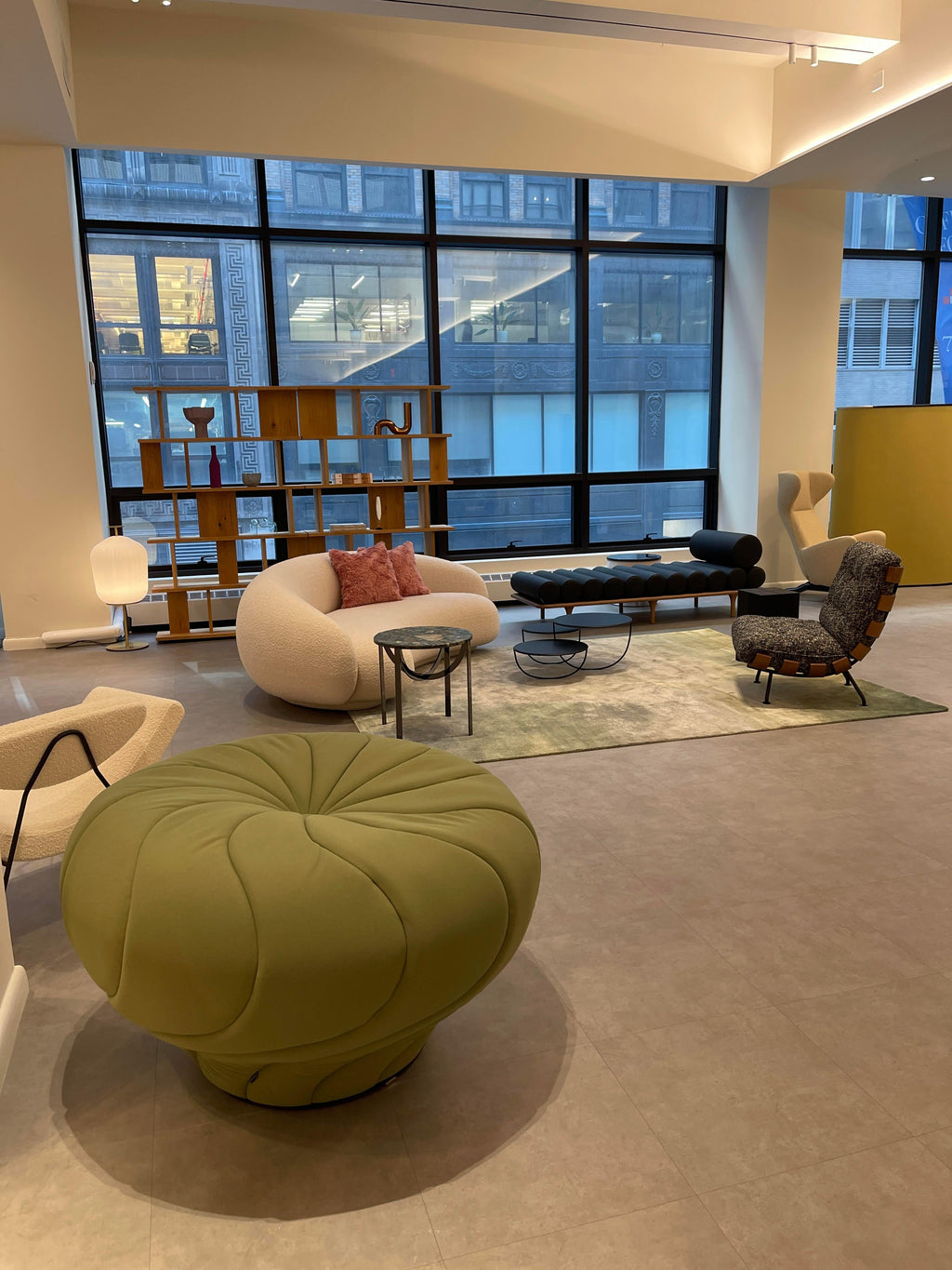 https://a.1stdibscdn.com/la-manufacture-paris-champignon-pouf-designed-by-front-for-sale-picture-6/f_44652/f_258723121646769656076/unnamed_master.jpg