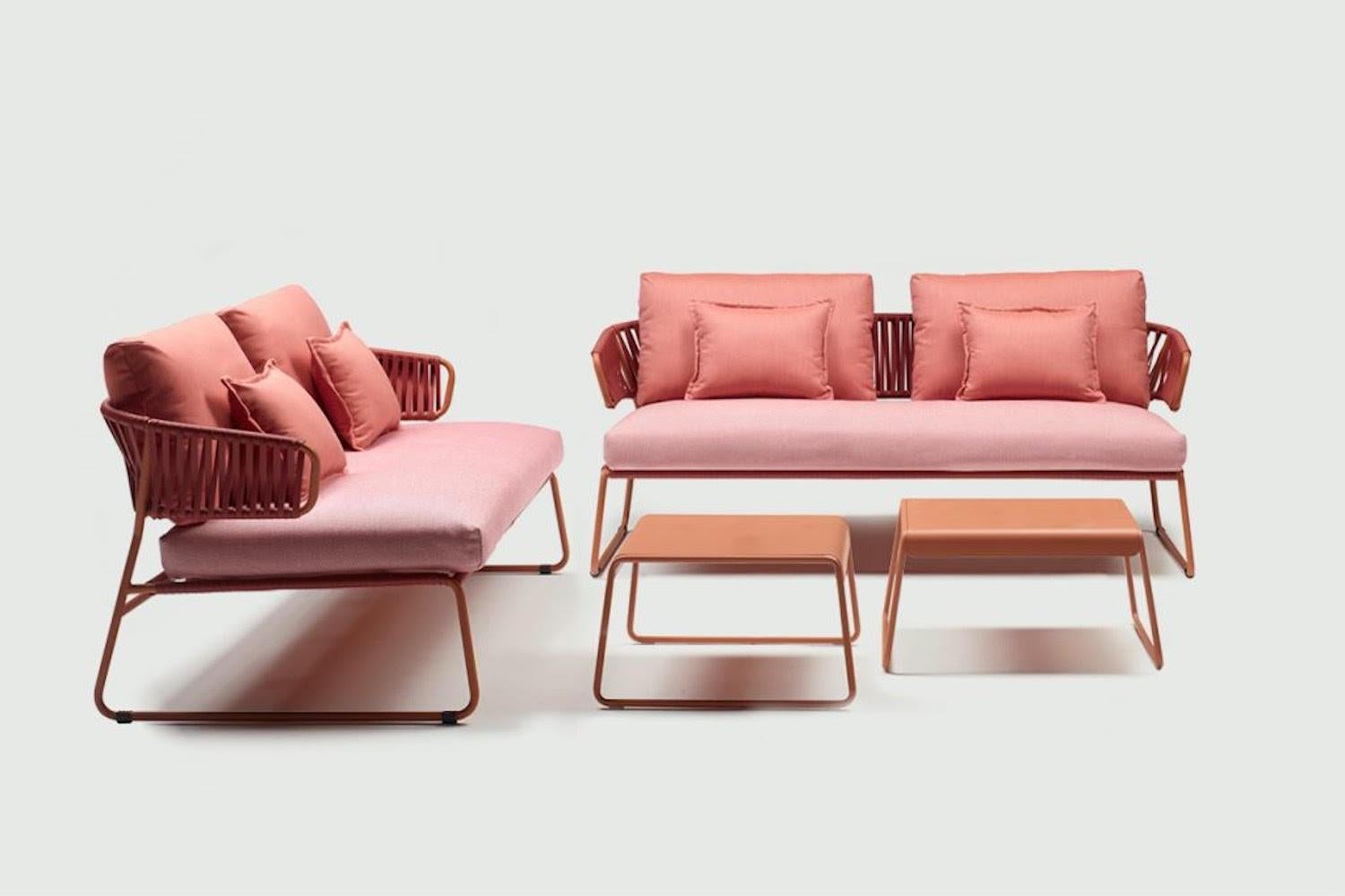 https://a.1stdibscdn.com/modern-outdoor-or-indoor-metal-and-cord-sofa-21-century-for-sale-picture-6/f_15302/f_386425121709225554991/unnamed_master.jpg