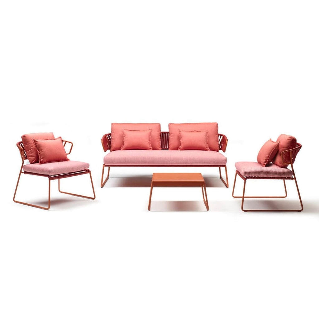 https://a.1stdibscdn.com/modern-outdoor-or-indoor-metal-and-cord-sofa-21-century-for-sale-picture-7/f_15302/f_386425121709225561783/unnamed_master.jpg