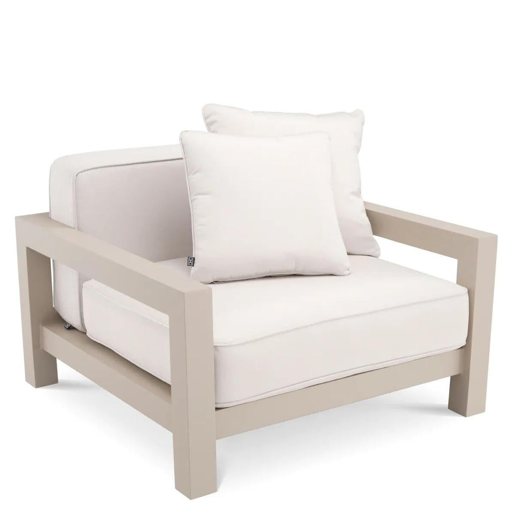 https://a.1stdibscdn.com/pair-of-outdoor-chairs-sand-finish-sunbrella-canvas-aluminum-frame-for-sale-picture-6/f_15302/f_460653021753810539785/unnamed_master.jpg