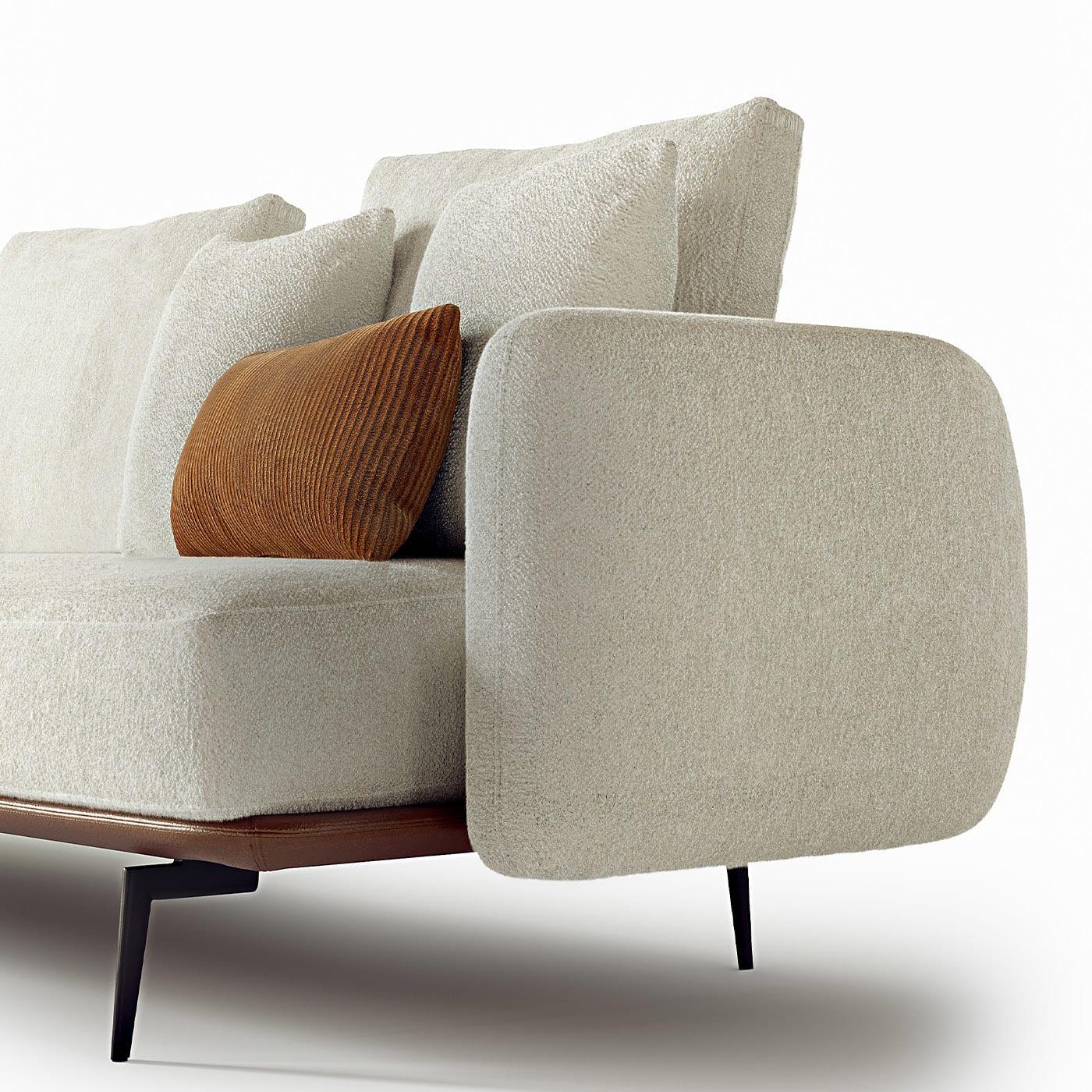 https://a.1stdibscdn.com/sirio-modular-sofa-for-sale-picture-7/f_17062/f_384478121708098924982/v8rrwfzbwa39yf2x2kmxrm1atznv_master.jpg
