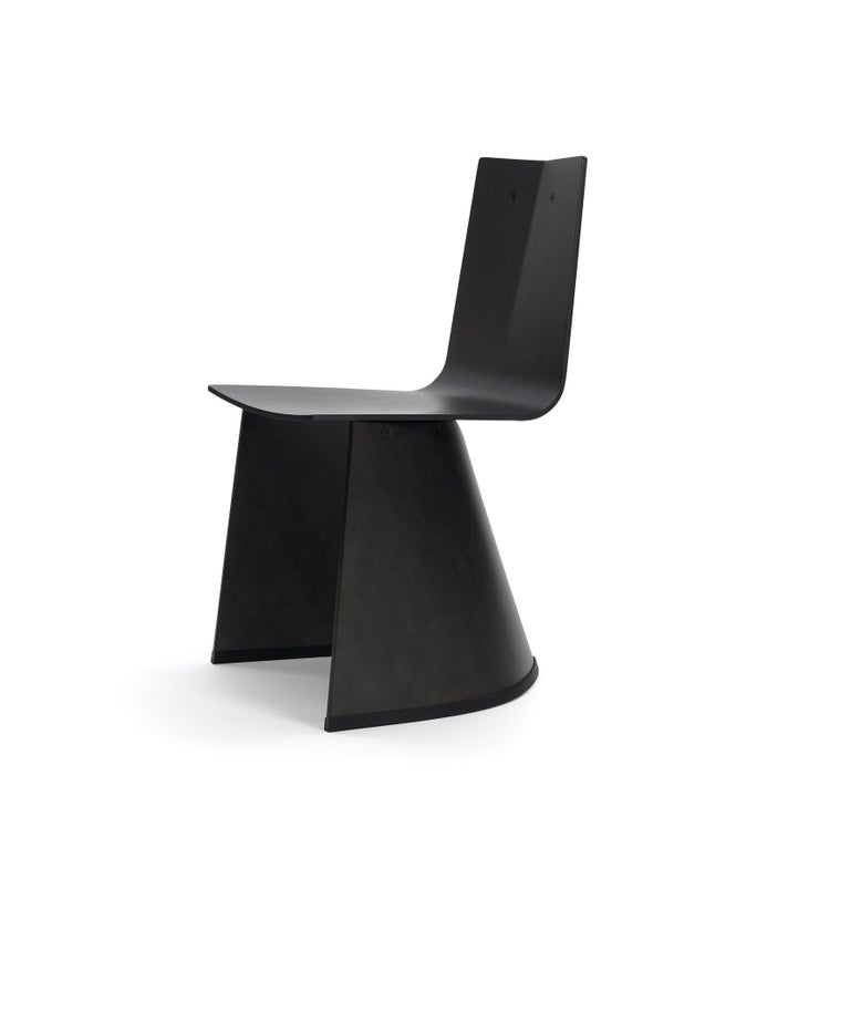 https://a.1stdibscdn.com/classicon-venus-chair-in-black-by-konstantin-grcic-for-sale-picture-2/12330573/f_138499011551428147571/venus_black_30_master.jpg?width=768