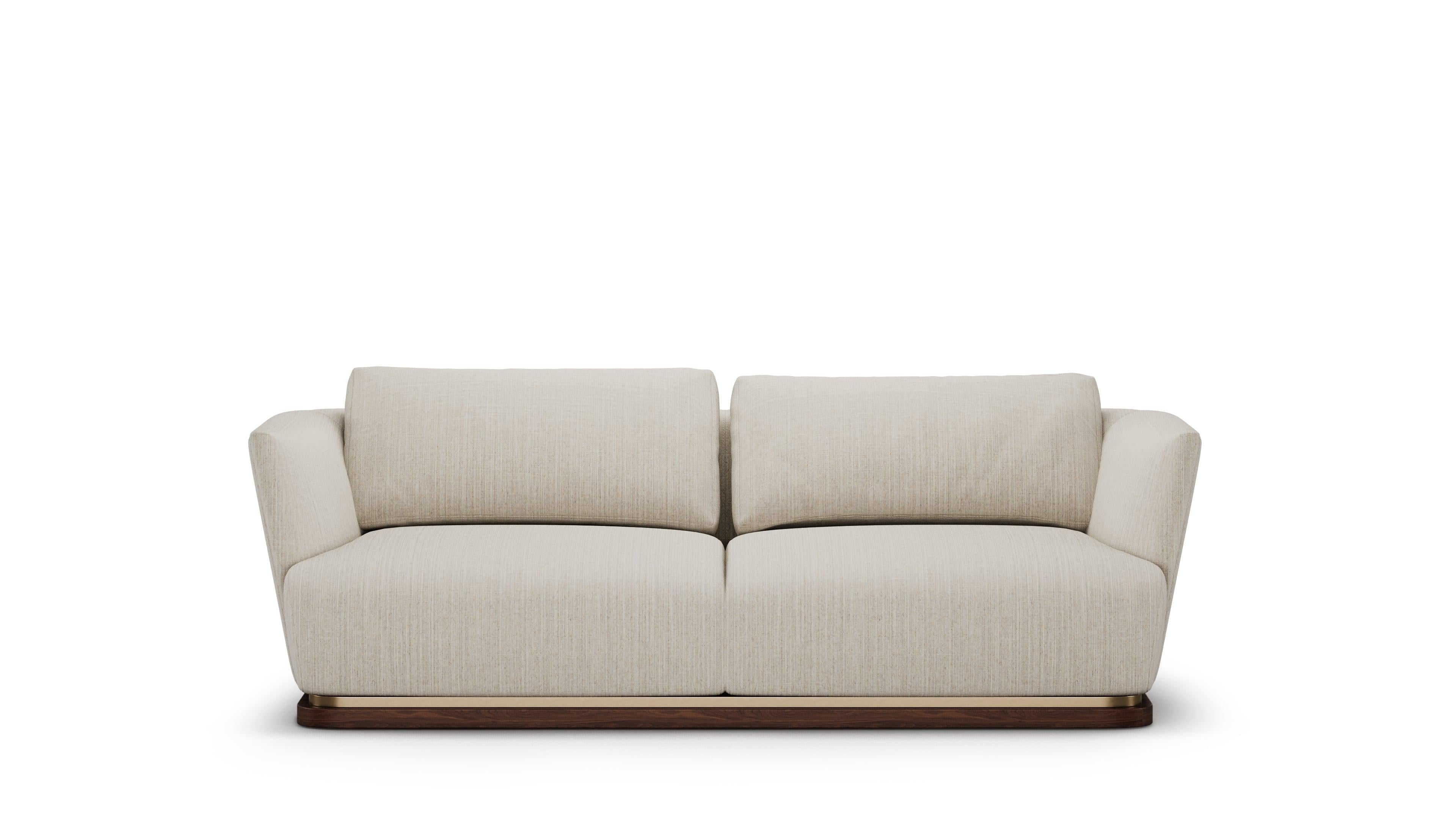https://a.1stdibscdn.com/bold-contemporary-armchair-verona-sofa-with-brass-detailing-for-sale-picture-4/f_104862/f_453109721749803014798/verona_luxury_sofa_elegant_modern_elbra_1__master.jpg