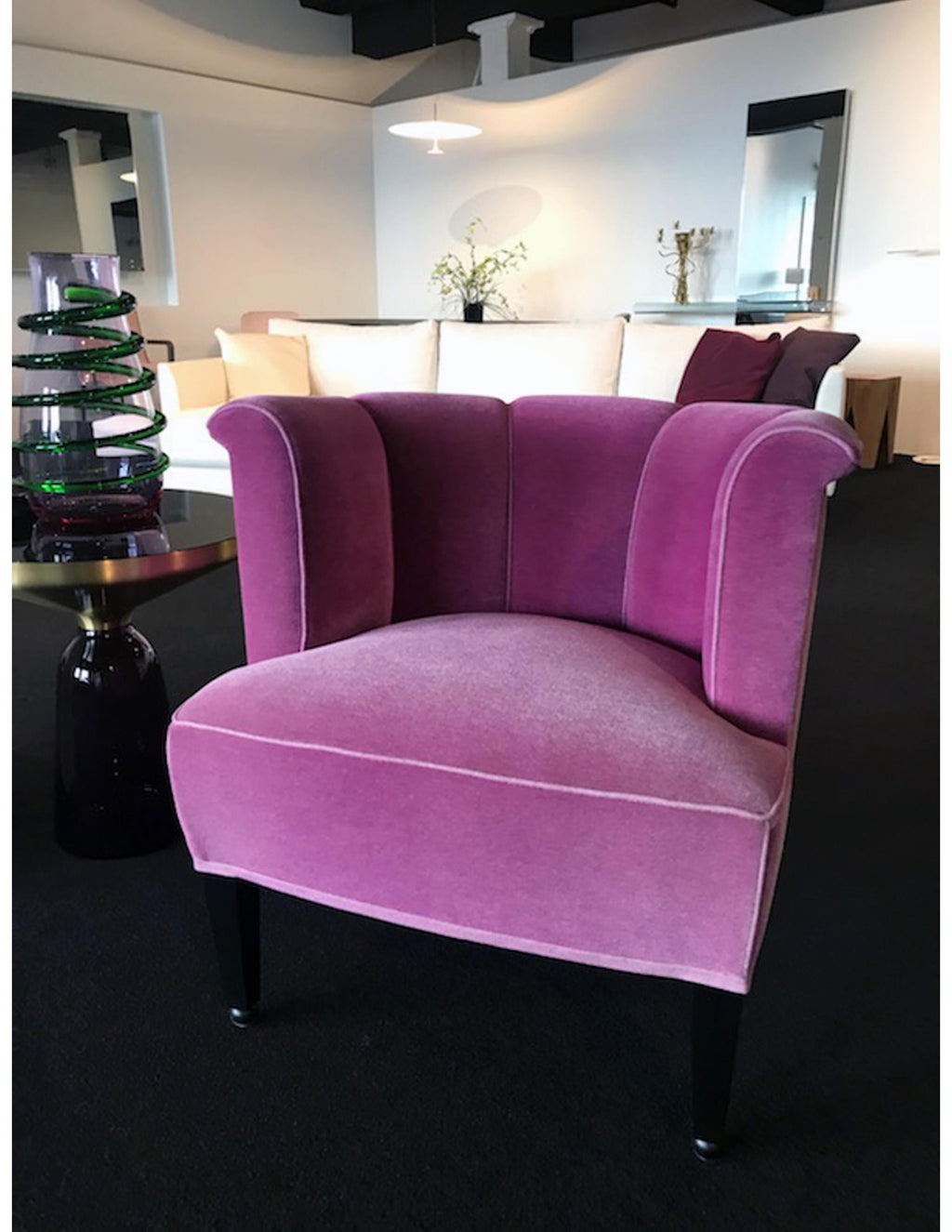 https://a.1stdibscdn.com/wittmann-allegasse-sofa-designed-by-josef-hoffmann-for-sale-picture-7/f_44652/f_216219821606769778987/villagallia1_master_master.jpg