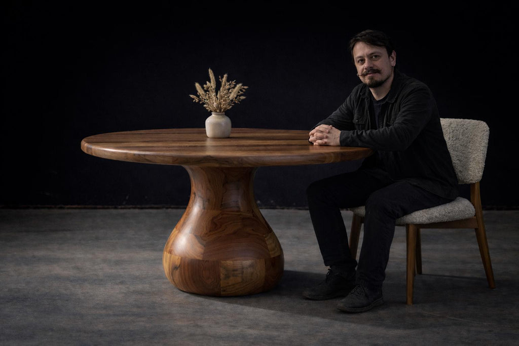 https://a.1stdibscdn.com/solid-walnut-organic-forms-table-by-sergio-vulpe-for-sale-picture-5/f_99712/f_485080321769444766242/walnut_table_master.jpg
