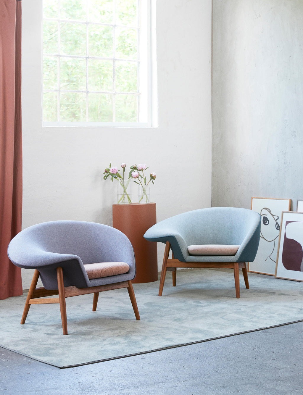 https://a.1stdibscdn.com/fried-egg-three-tone-chair-by-hans-olsen-from-warm-nordic-for-sale-picture-19/12330573/f_195013121592290629368/warmnordic_friedegg_family_arctic_hansolsen_anniversary_master.jpg