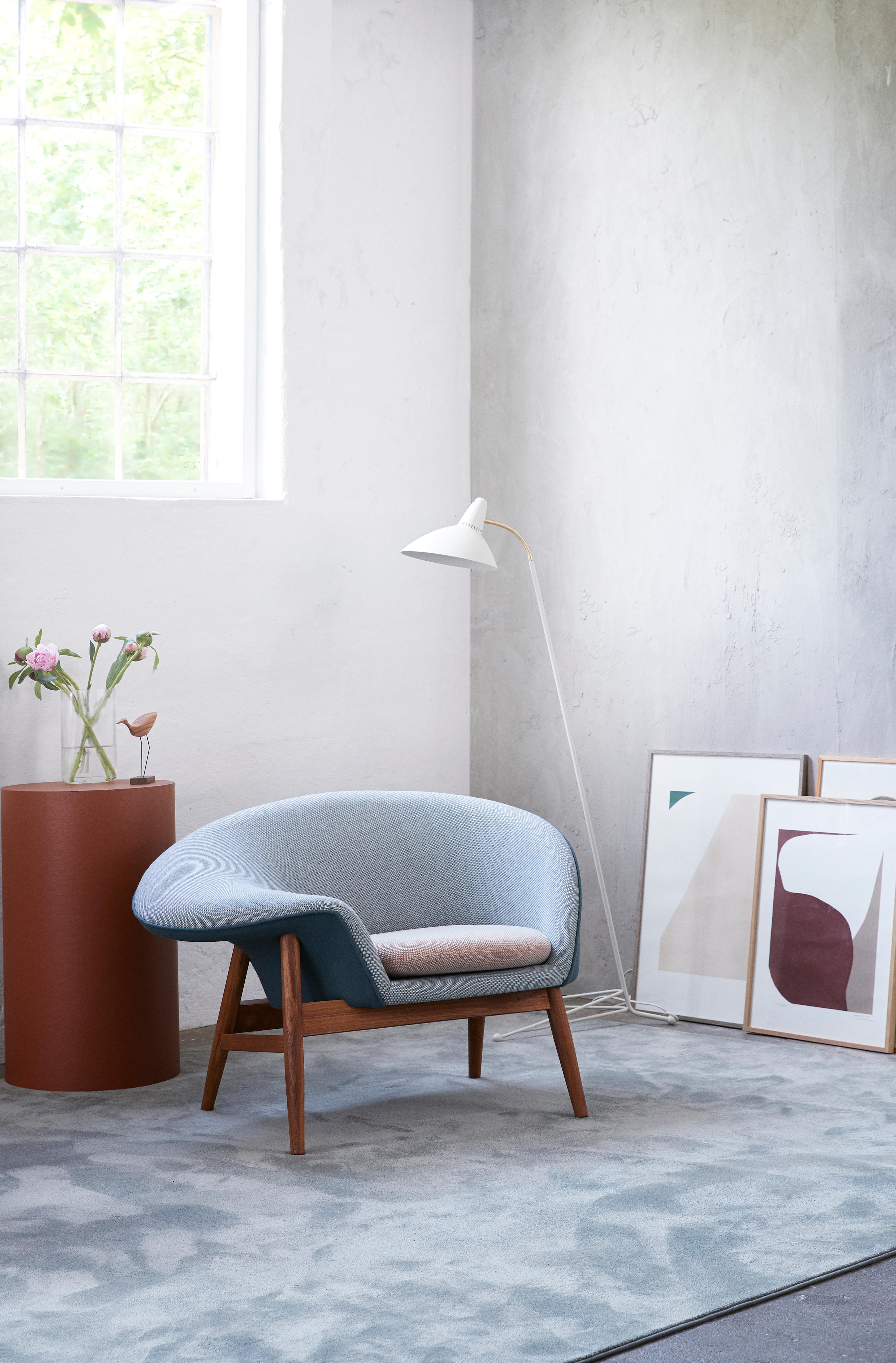 https://a.1stdibscdn.com/fried-egg-three-tone-chair-by-hans-olsen-from-warm-nordic-for-sale-picture-18/12330573/f_195013121592290683109/warmnordic_friedegg_lightsome_arctic_hansolsen_anniversary_master.jpg