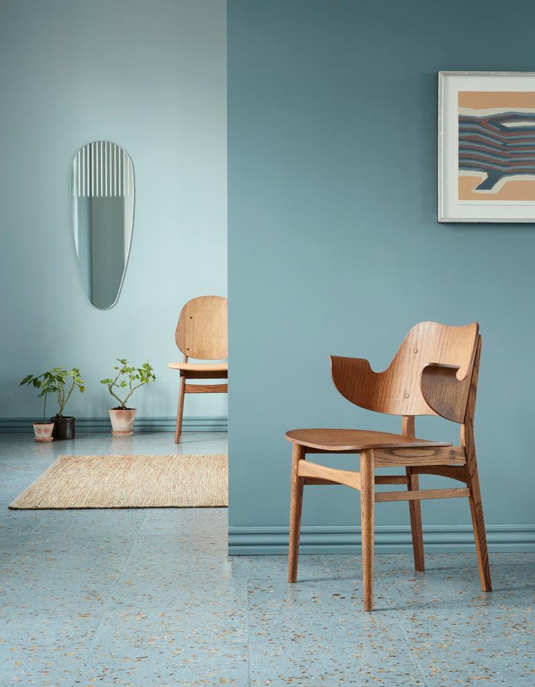 https://a.1stdibscdn.com/noble-chair-teak-oiled-oak-terracotta-by-warm-nordic-for-sale-picture-9/f_12192/f_344004521684772590923/warmnordic_gesture_masquerade_noble_01_master.jpg