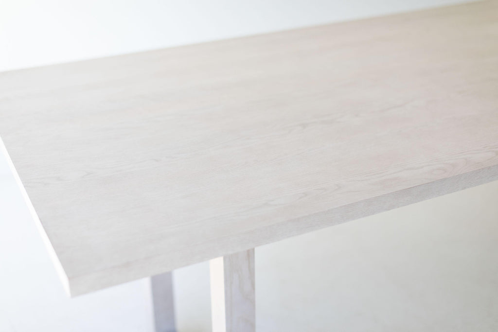 https://a.1stdibscdn.com/whitewash-dining-table-for-sale-picture-6/f_9720/1565813440513/whitewash_dining_table_06_master.jpg