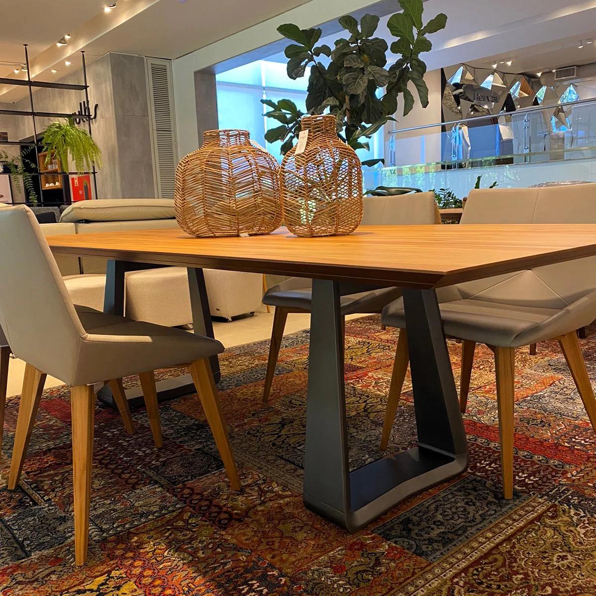 https://a.1stdibscdn.com/modern-contemporary-dining-table-teak-veneered-top-and-graphite-painted-base-for-sale-picture-8/f_52822/f_221794621775511315810/wing_master.jpeg