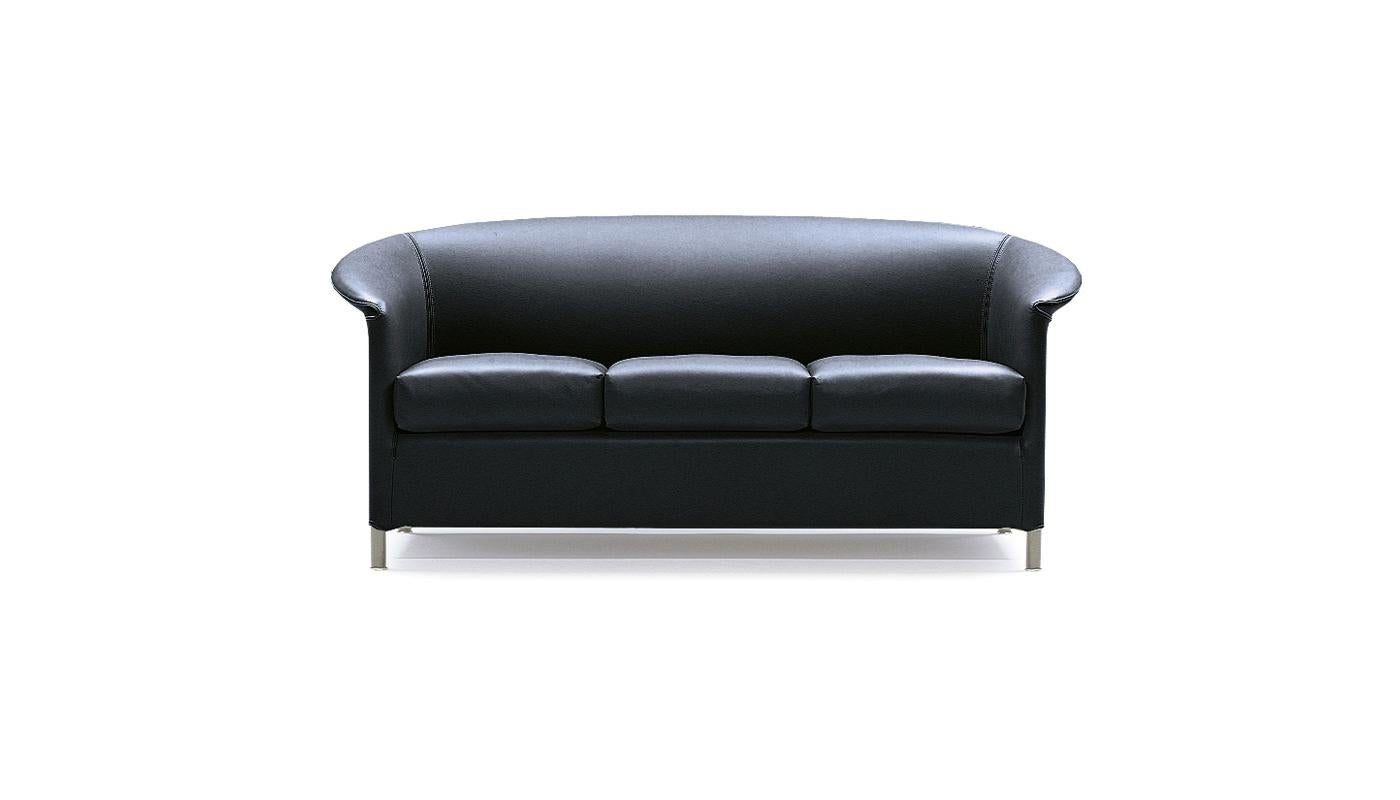 https://a.1stdibscdn.com/wittmann-aura-leather-armchair-designed-by-paolo-piva-for-sale-picture-5/f_44652/f_218151921608065951134/wittmann_aura_sofa_paolo_piva_1400x800_2_master.jpg