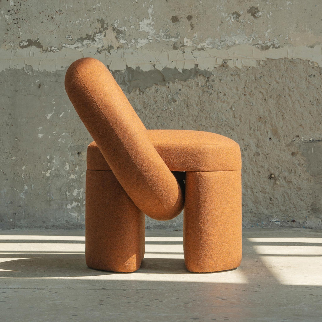https://a.1stdibscdn.com/armchair-play-in-velour-fabric-for-sale-picture-11/f_63402/f_350121921736549629140/woo_1stdibs_Play_3_master.jpg