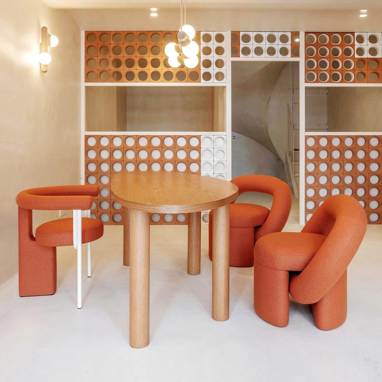 https://a.1stdibscdn.com/armchair-play-in-boucle-award-winning-design-for-modern-interiors-for-sale-picture-12/f_63402/f_350144721736549594799/woo_1stdibs_Play_8_master.jpg?width=768