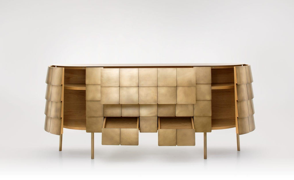 https://a.1stdibscdn.com/yoroi-cabinet-in-brass-by-de-castelli-for-sale-picture-2/f_27783/1584632938820/xDC_Collection_Gallery_Yoroi_04_1600x9999_jpg_pagespeed_ic_ahTHBQ0kKp_master.jpg