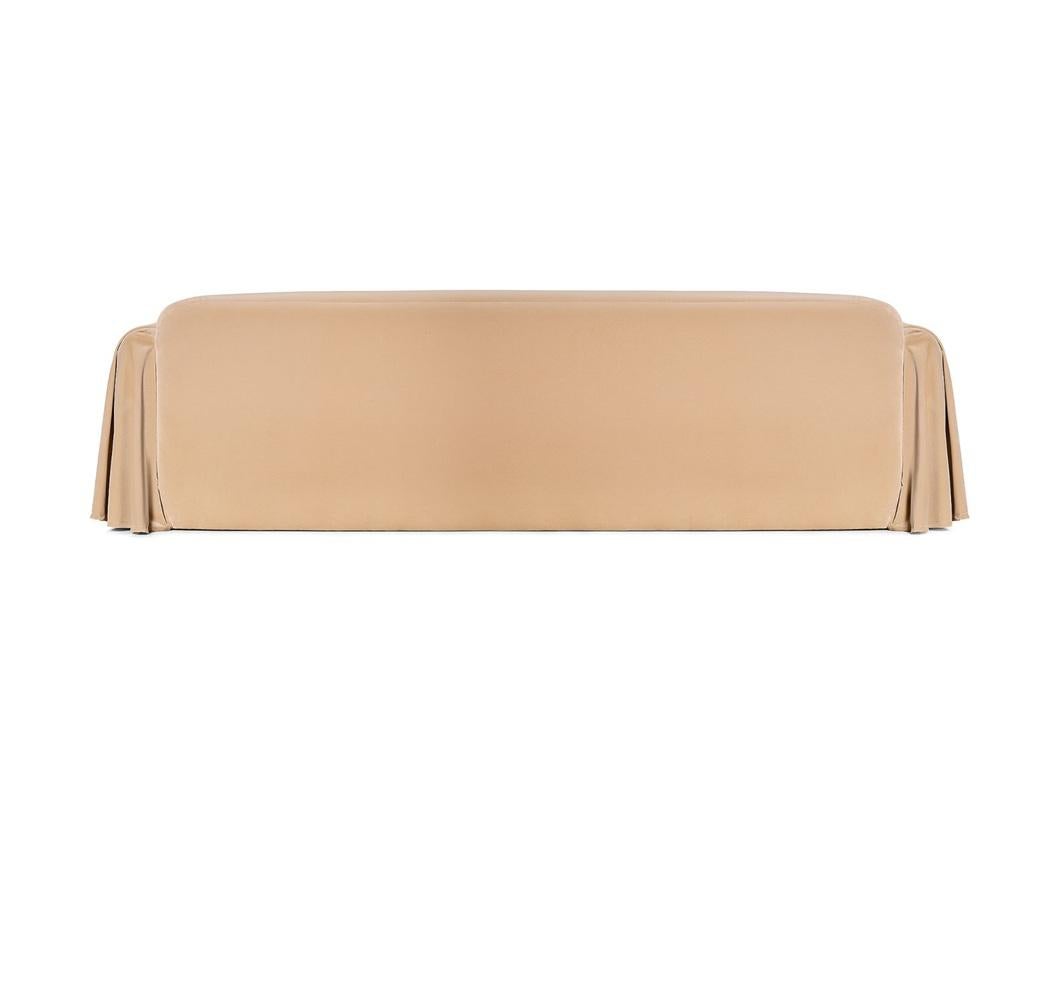 https://a.1stdibscdn.com/art-deco-style-sofa-covered-in-olive-velvet-by-munna-design-for-sale-picture-3/f_27693/f_476212721763581213974/xox_master.jpg