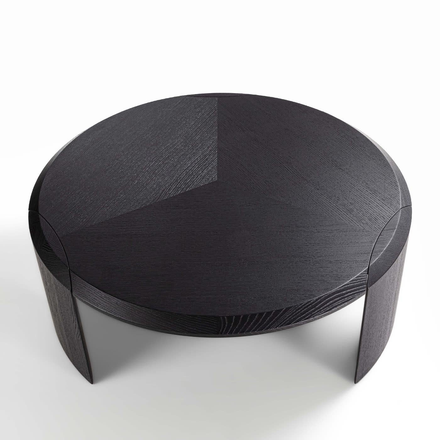 https://a.1stdibscdn.com/bellagio-black-coffee-table-for-sale-picture-3/f_17062/f_363789221695981735667/xp2g4aq2qhgb2s6eg7yjtd457hz2_master.jpg