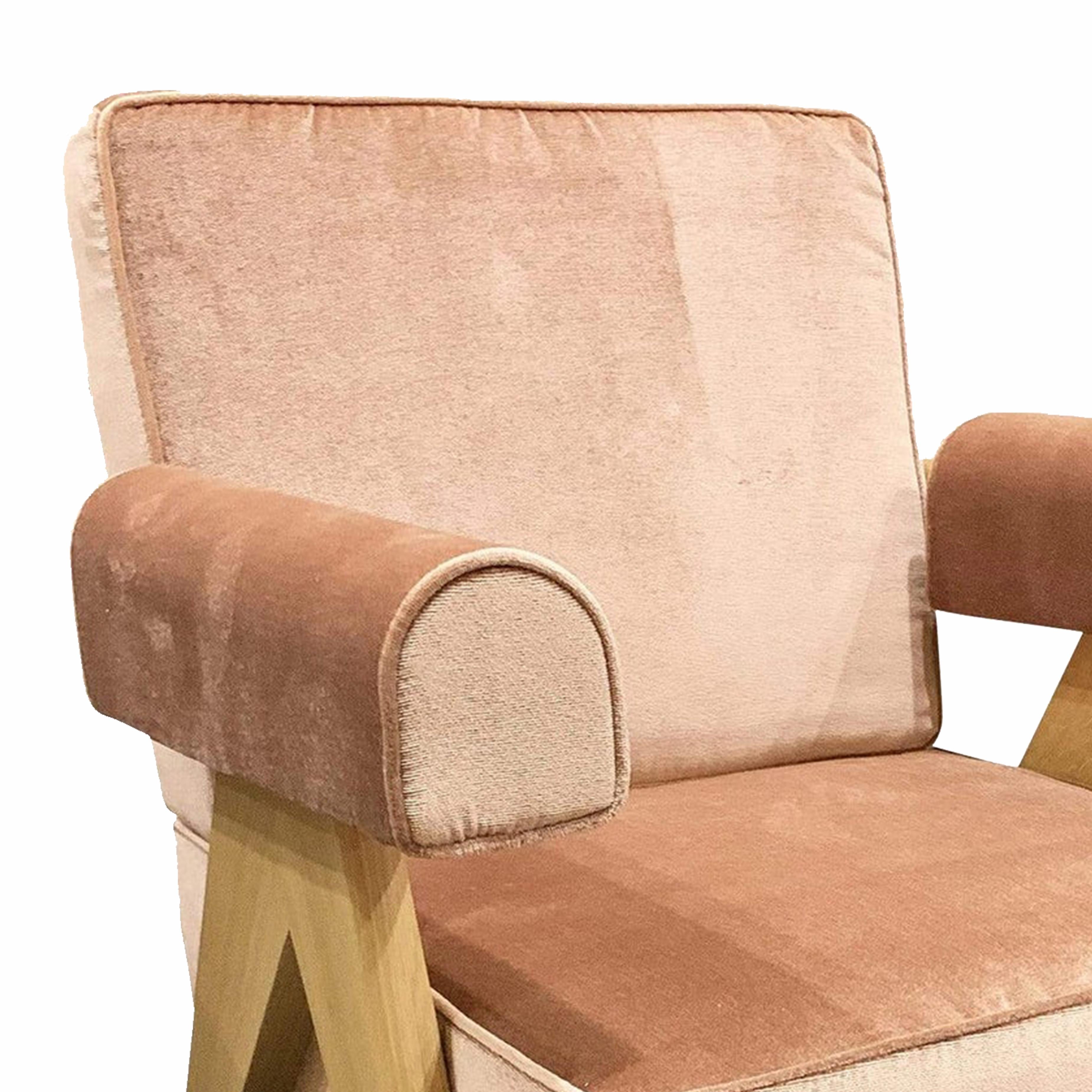 https://a.1stdibscdn.com/pierre-jeanneret-053-capitol-complex-armchair-by-cassina-for-sale-picture-2/f_14272/f_278129121647425896363/yfr_master.jpg