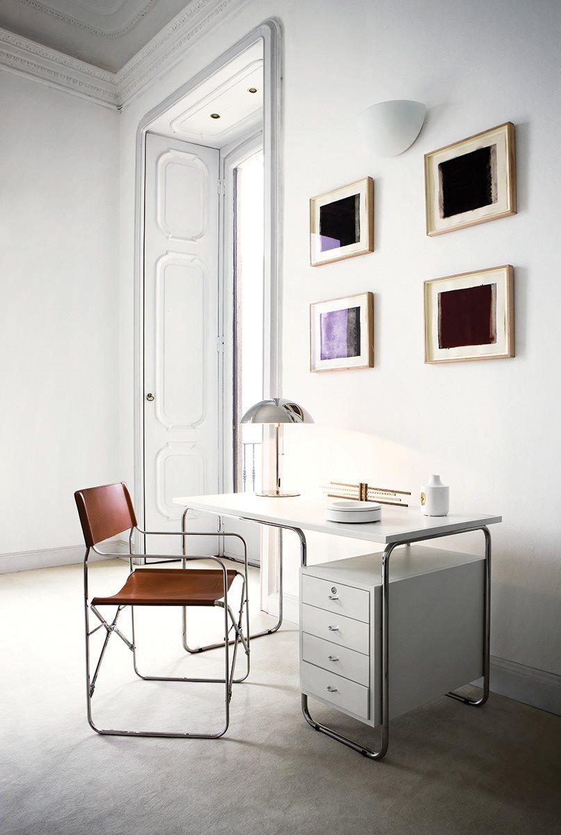 https://a.1stdibscdn.com/customizable-zanotta-cowhide-april-folding-chair-by-gae-aulenti-for-sale-picture-5/f_44652/f_414674921726253901019/zanotta_2120_april_gallery_2_zoom_master.jpg