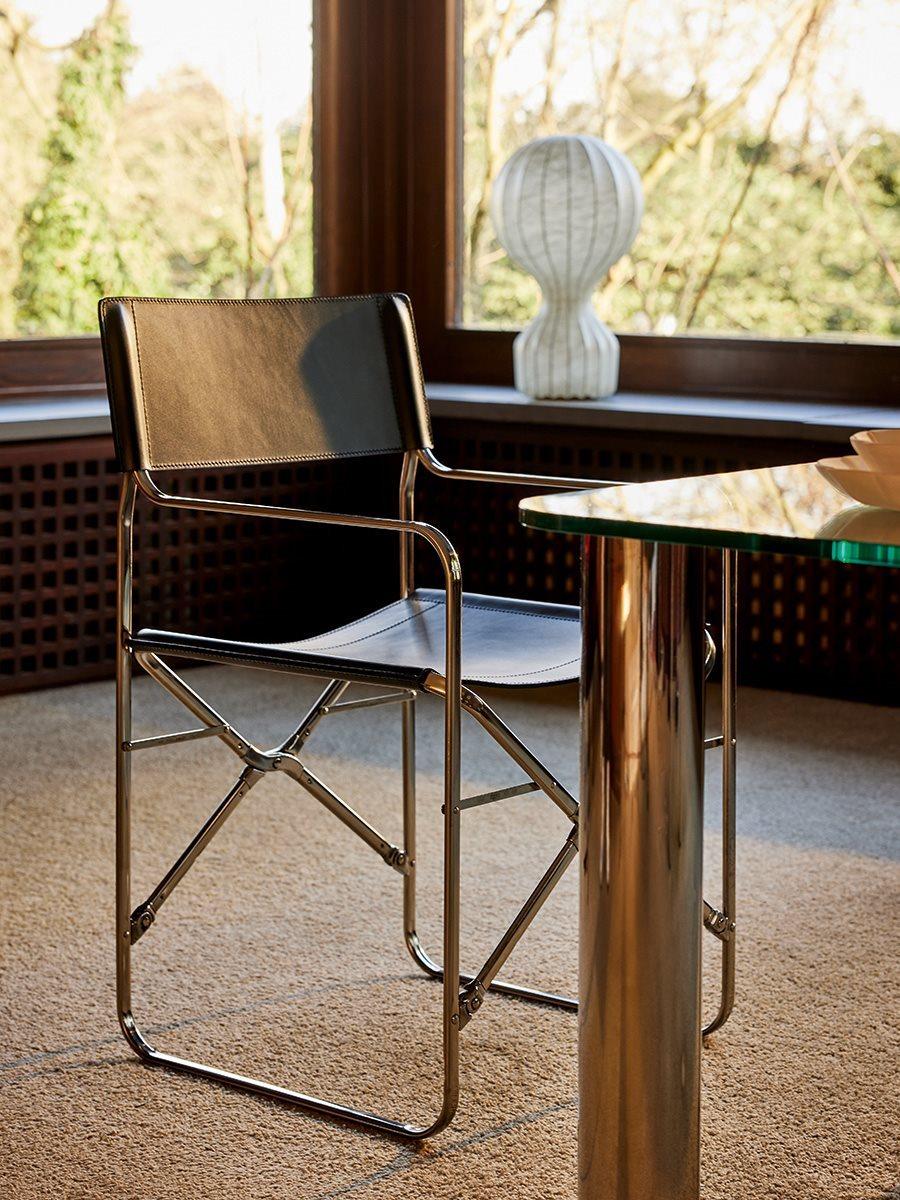 https://a.1stdibscdn.com/customizable-zanotta-cowhide-april-folding-chair-by-gae-aulenti-for-sale-picture-7/f_44652/f_414674921726253901523/zanotta_april_chair_detail_master.jpg